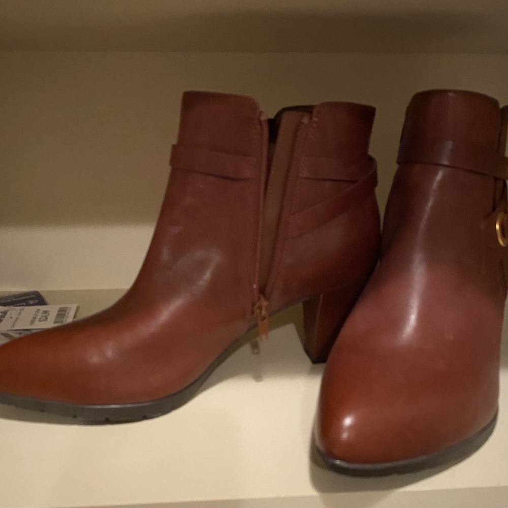 Anne Klein Booties 9.5 US